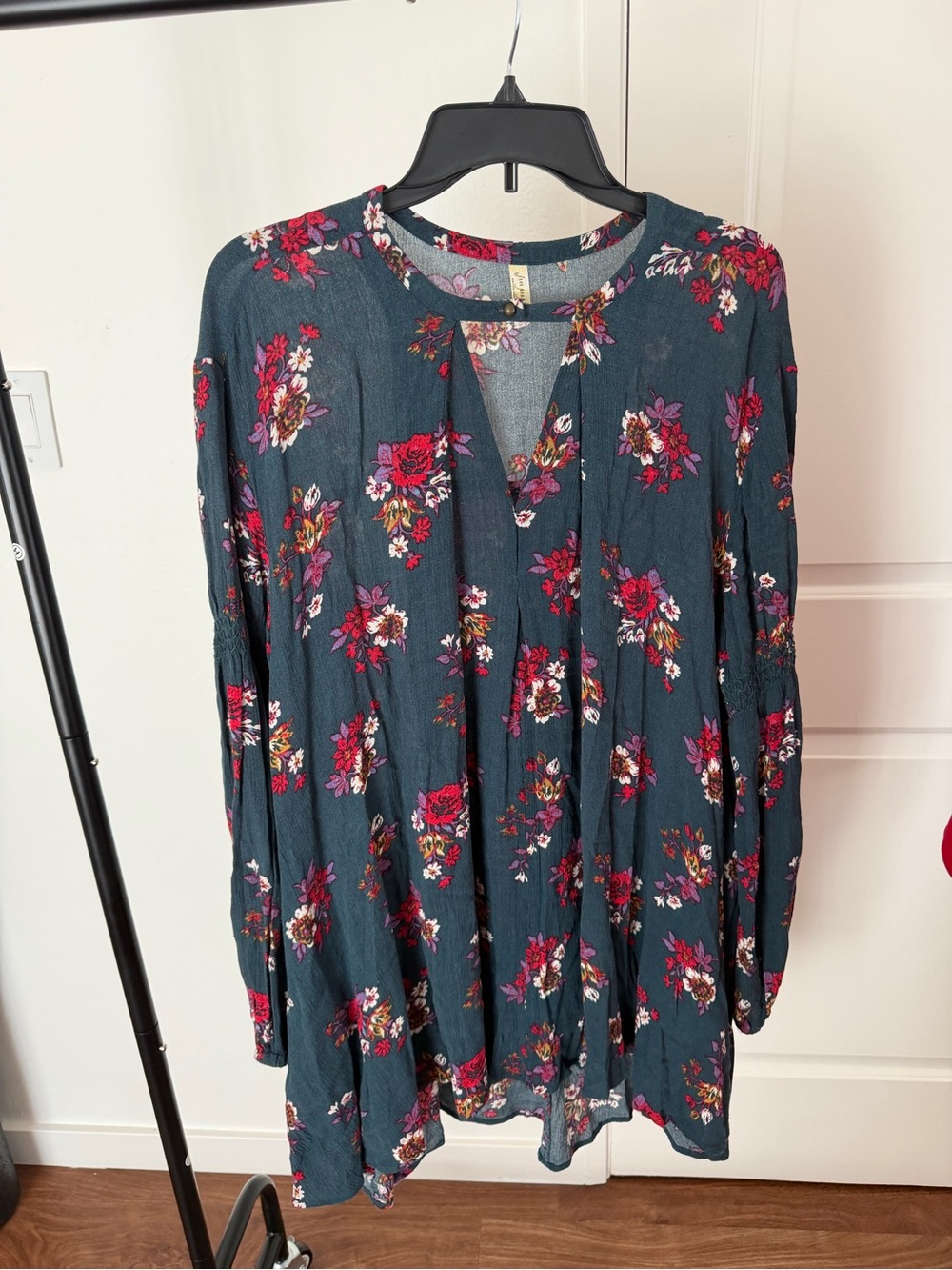 Free People Navy Floral Long-Sleeve Peasant Tunic with Red & Pink Flowers